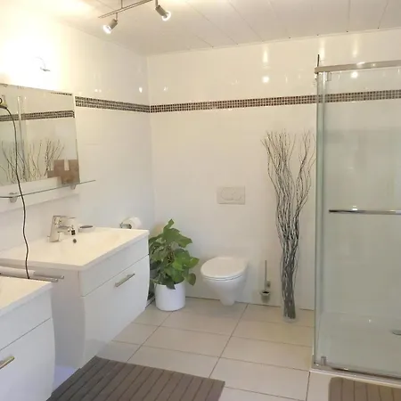Idylle Mit Ueberdachter Terrasse Appartement