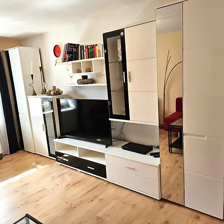 Idylle Mit Ueberdachter Terrasse Appartement